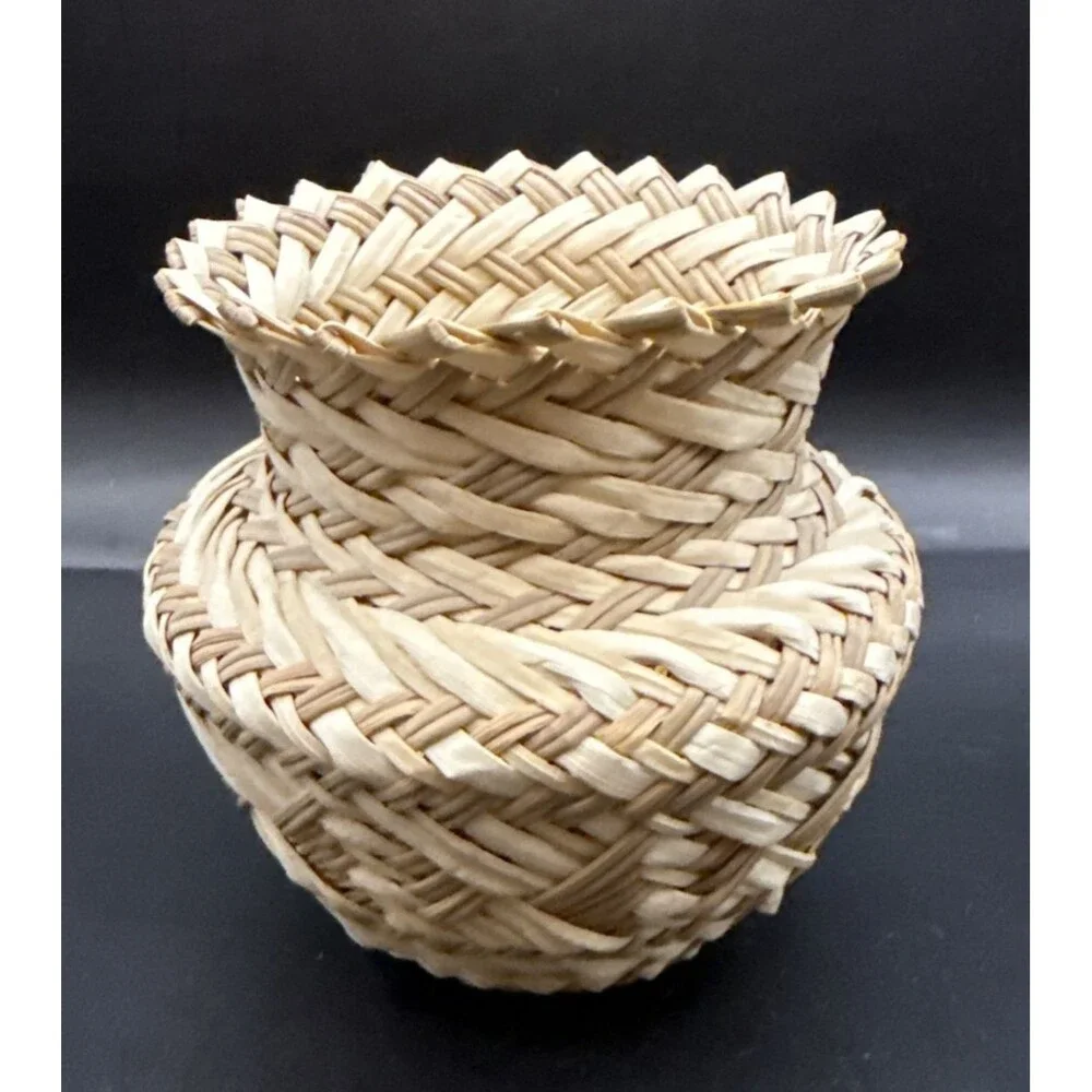 Vtg Mexican Native American Tarahumara Handmade Hand Woven Basket